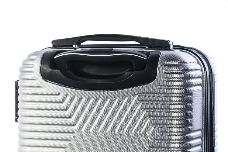 Mala Travelux Davos Média 23 kg Prata - Expansível e Cadeado TSA